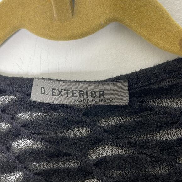 D. EXTERIOR Black Viscose Blend Semi Sheer Textured Short Sleeve Top Size Medium - Picture 3 of 6